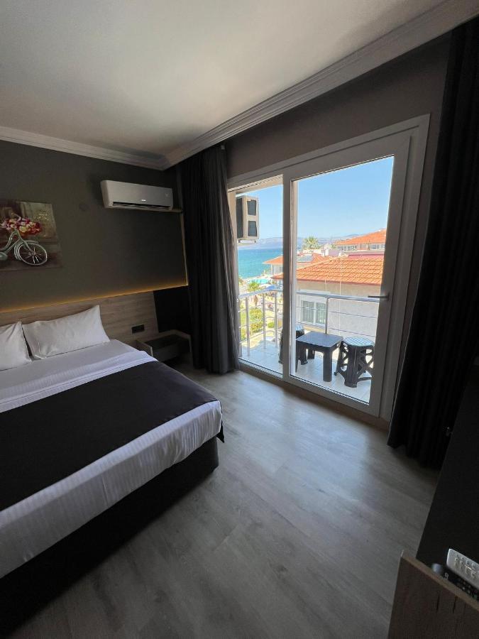 Grand Faik Hotel Çeşme エクステリア 写真