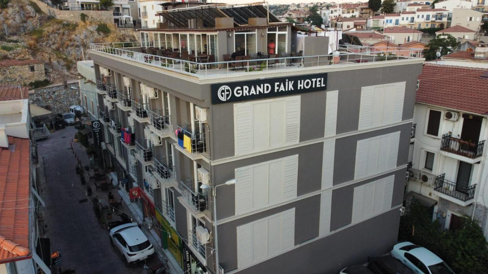 Grand Faik Hotel Çeşme エクステリア 写真
