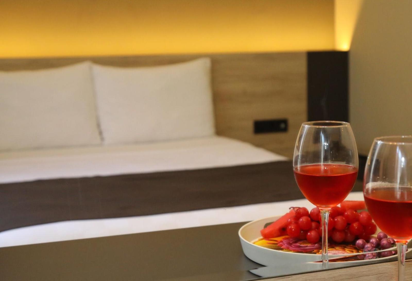 Grand Faik Hotel Çeşme エクステリア 写真