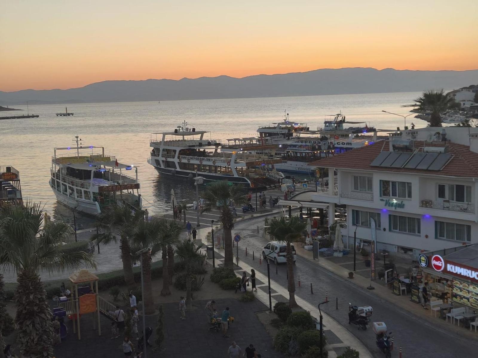 Grand Faik Hotel Çeşme エクステリア 写真